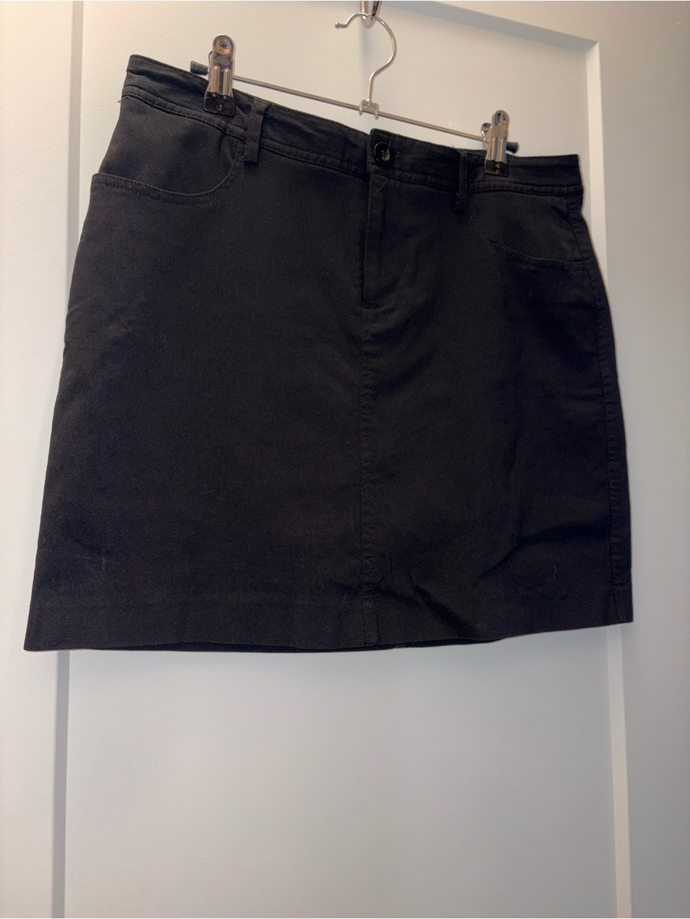 Mario Serrani Black Mini Skirt with Front Pockets